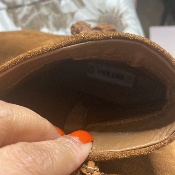 Gently worn, Ankle boots Size 10 - Picture 3 of 4